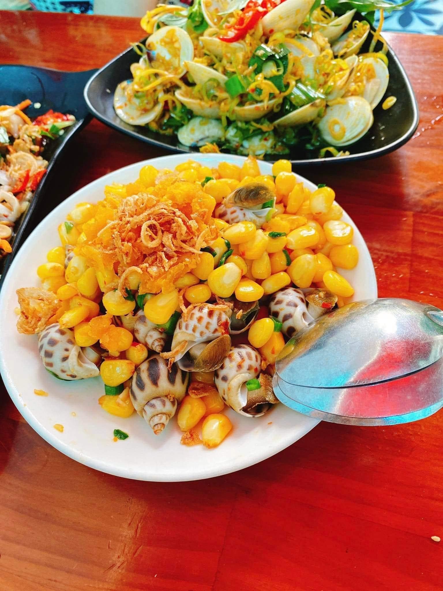 Quán ốc Tuy Hòa Trum Food là quán tủ của nhiều thực khách