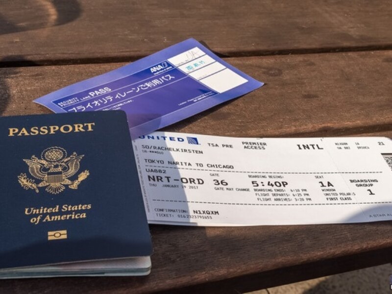 quy định bay nội địa Vietnam Airlines Theo quy định bay nội địa Vietnam Airlines, hành khách nước ngoài cần chuẩn bị hộ chiếu, thị thực rời,...