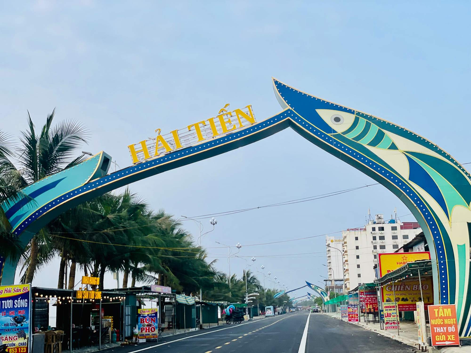 Review du lịch biển Hải Tiến