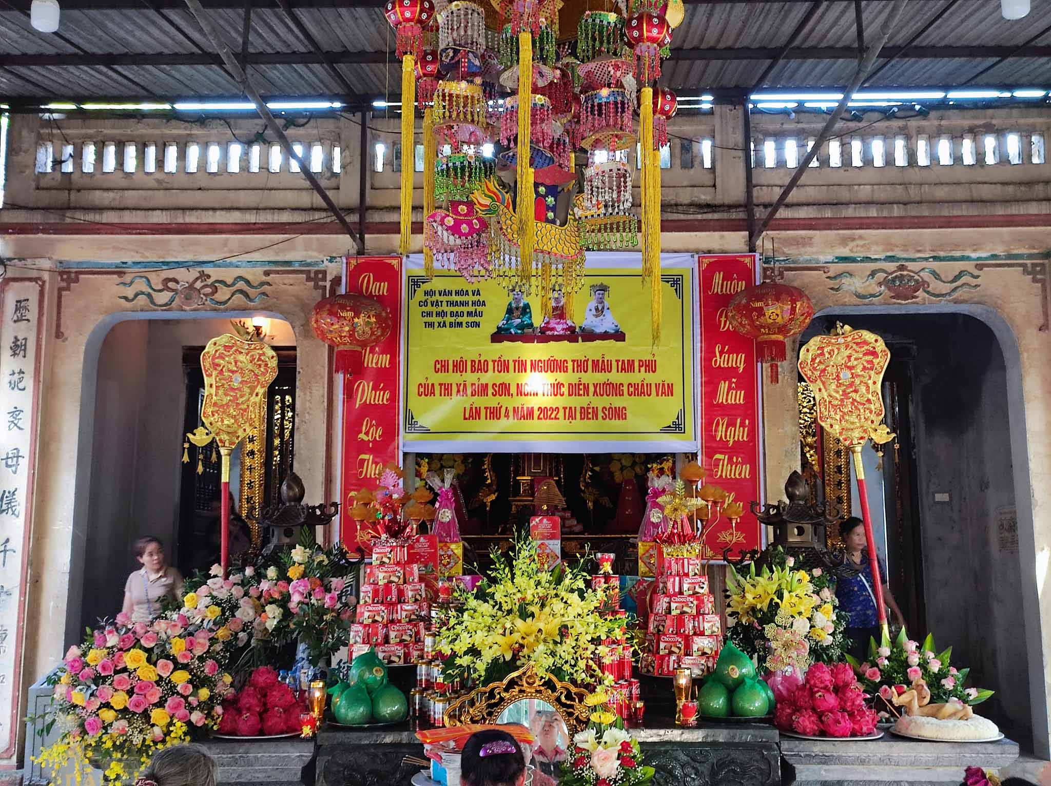 Đền Sòng Sơn Sắm lễ đền Sòng Sơn