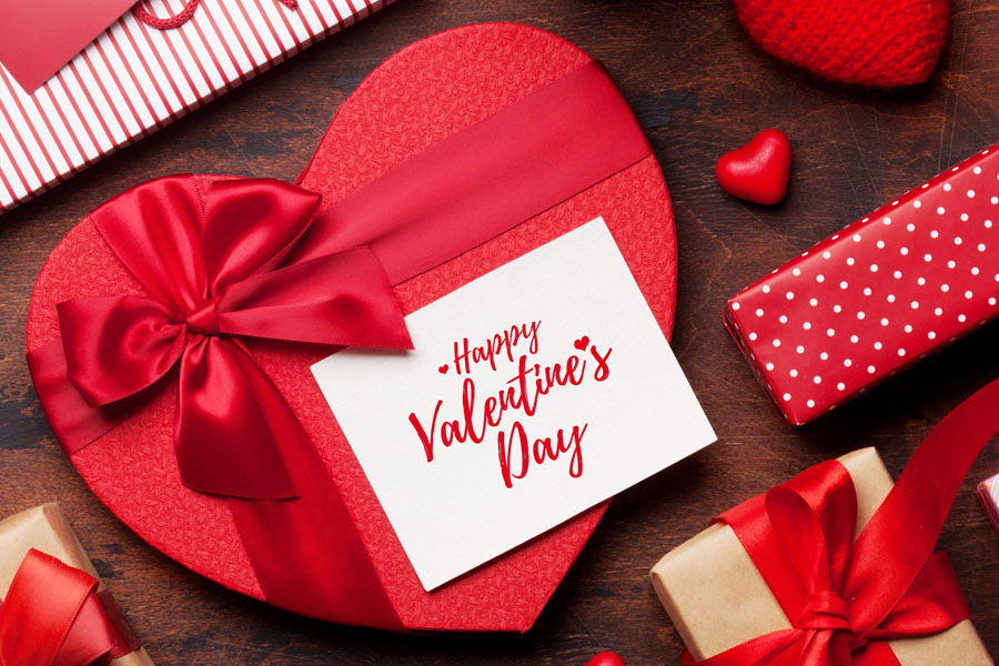 Tặng quà Valentine cho bạn gái Tặng quà Valentine cho bạn gái là cách thể hiện tình cảm chân thành với nửa kia