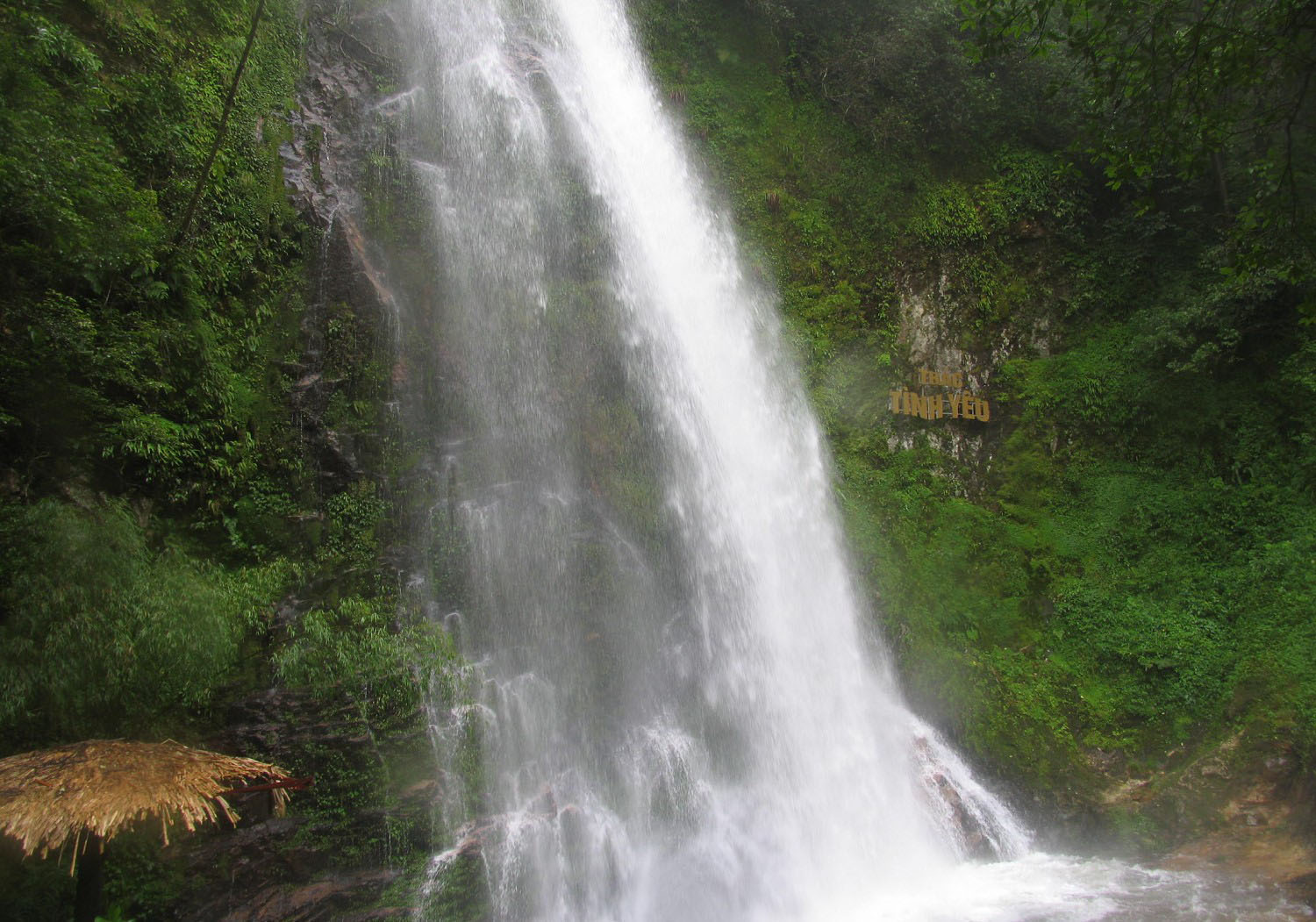 Thác Tình Yêu Sa Pa