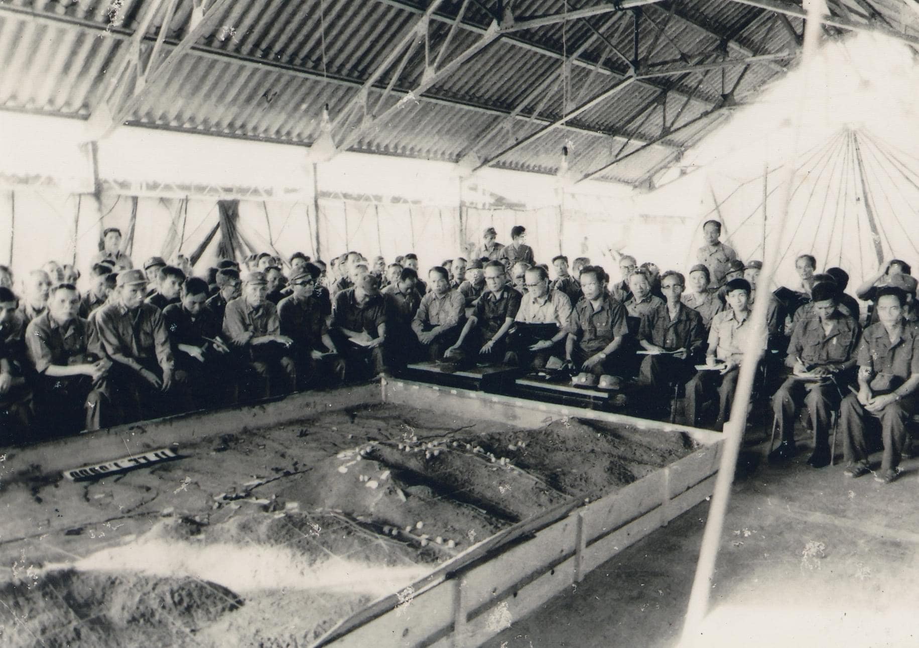 Cuộc họp của quân đội Campuchia và Việt Nam nhằm tìm ra cách giành lại độc lập 