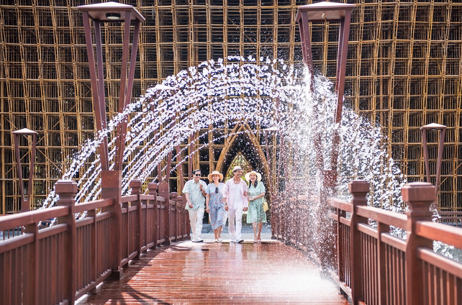 tháng 3 có ngày lễ gì Du khách cùng gia đình du lịch Phú Quốc dịp 10/3