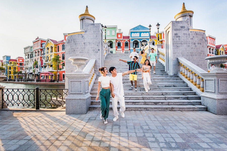 tháng 3 có ngày lễ gì Dành tặng người phụ nữ bạn yêu thương những chuyến du lịch, vui chơi vào dịp 8/3