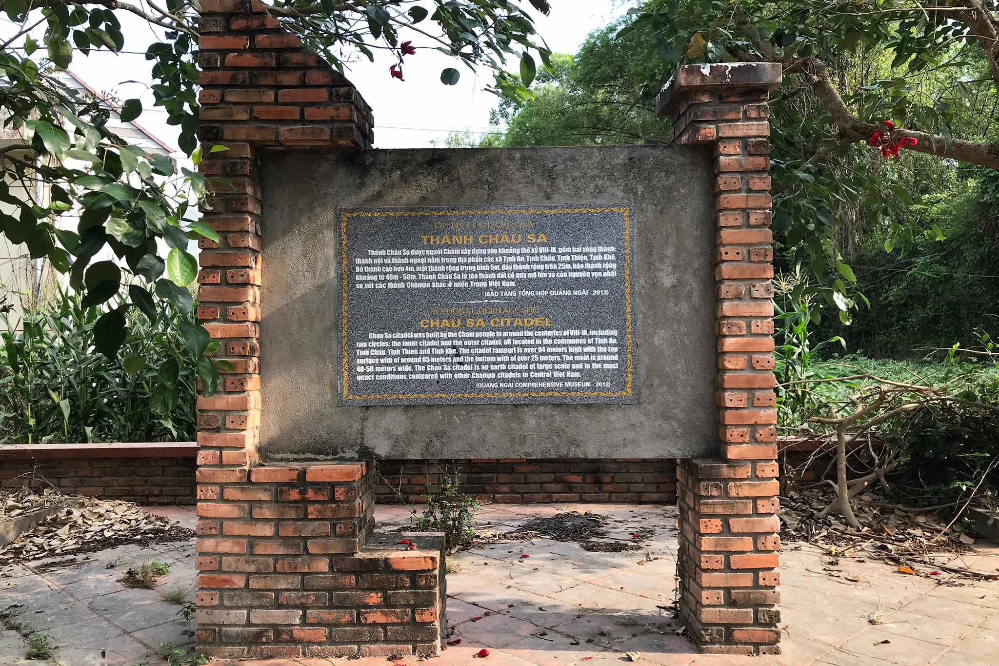 Thành cổ Châu Sa