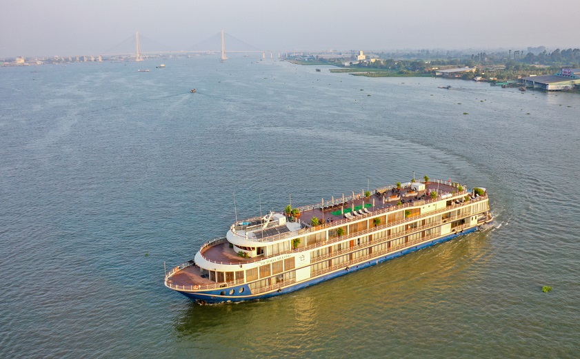 the length of the Mekong River