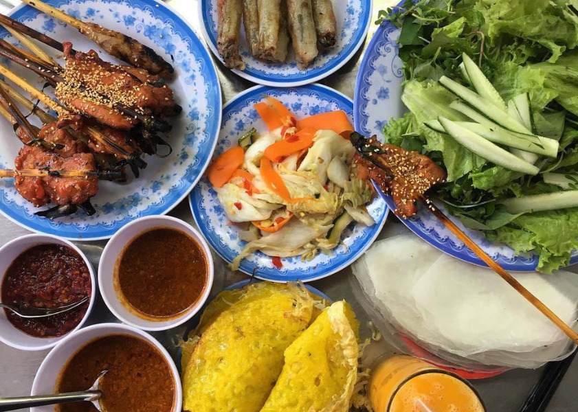 Quán Bá Lễ phục vụ nhiều món ăn đặc trưng của Hội An