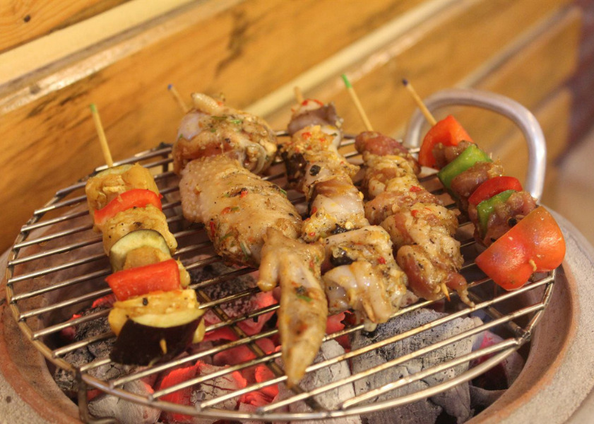 Nướng Niêu BBQ là quán thịt nướng Bà Triệu Hội An được yêu thích