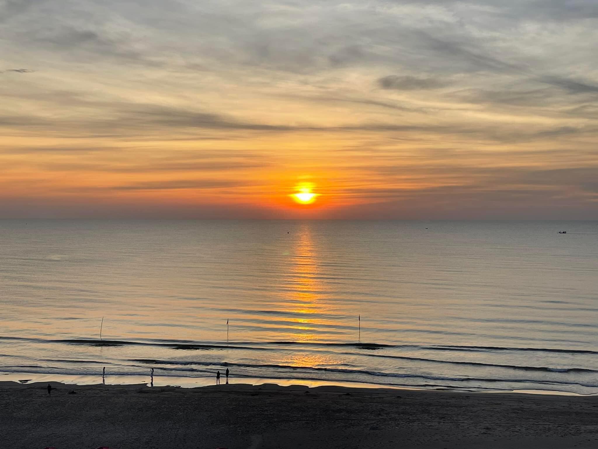 Thời điểm đến biển Quảng Lợi