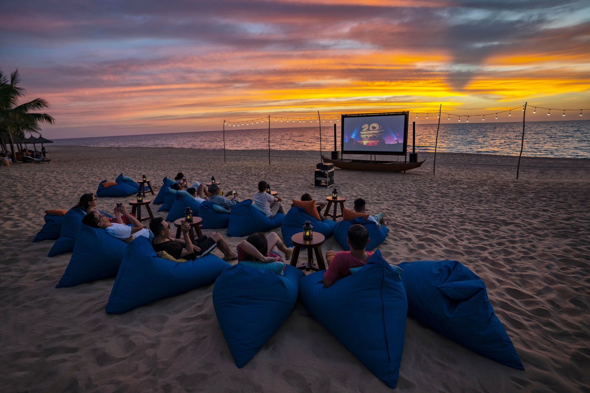 Du khách du lịch Đà Nẵng vào tháng 12 không cần lo bị đen da