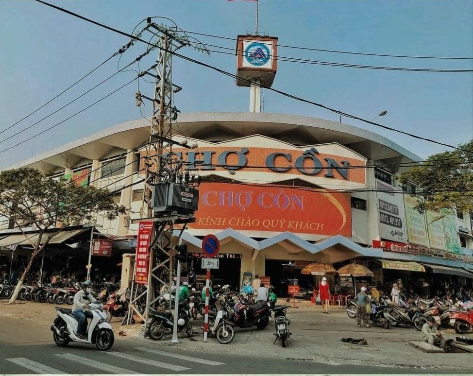 Chợ Cồn Đà Nẵng có nhiều món ăn hấp dẫn