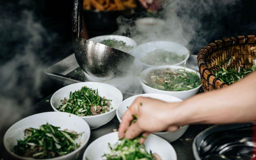 Thưởng thức những món đặc sản mùa đông tại Hà Nội là trải nghiệm sẽ khiến bạn khó có thể quên