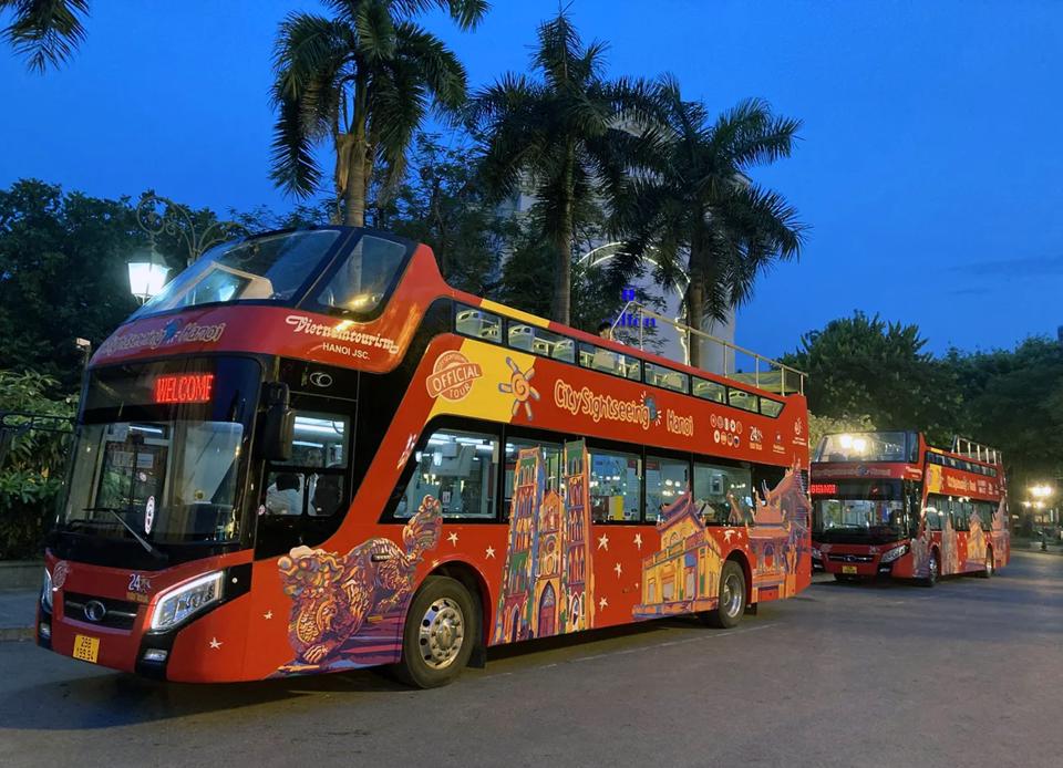 Thời tiết Hà Nội tháng 5 rất lý tưởng để bạn trải nghiệm xe bus 2 tầng 
