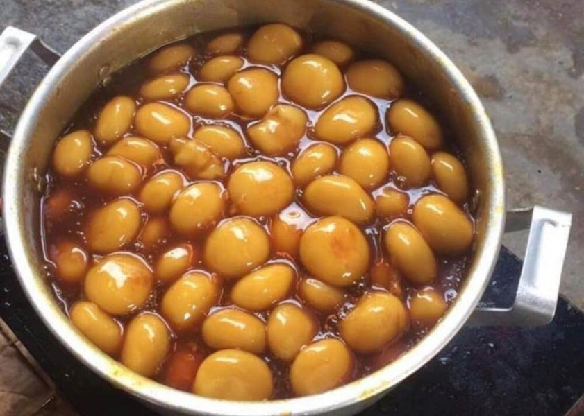 Thưởng thức bánh ngào Hà Tĩnh