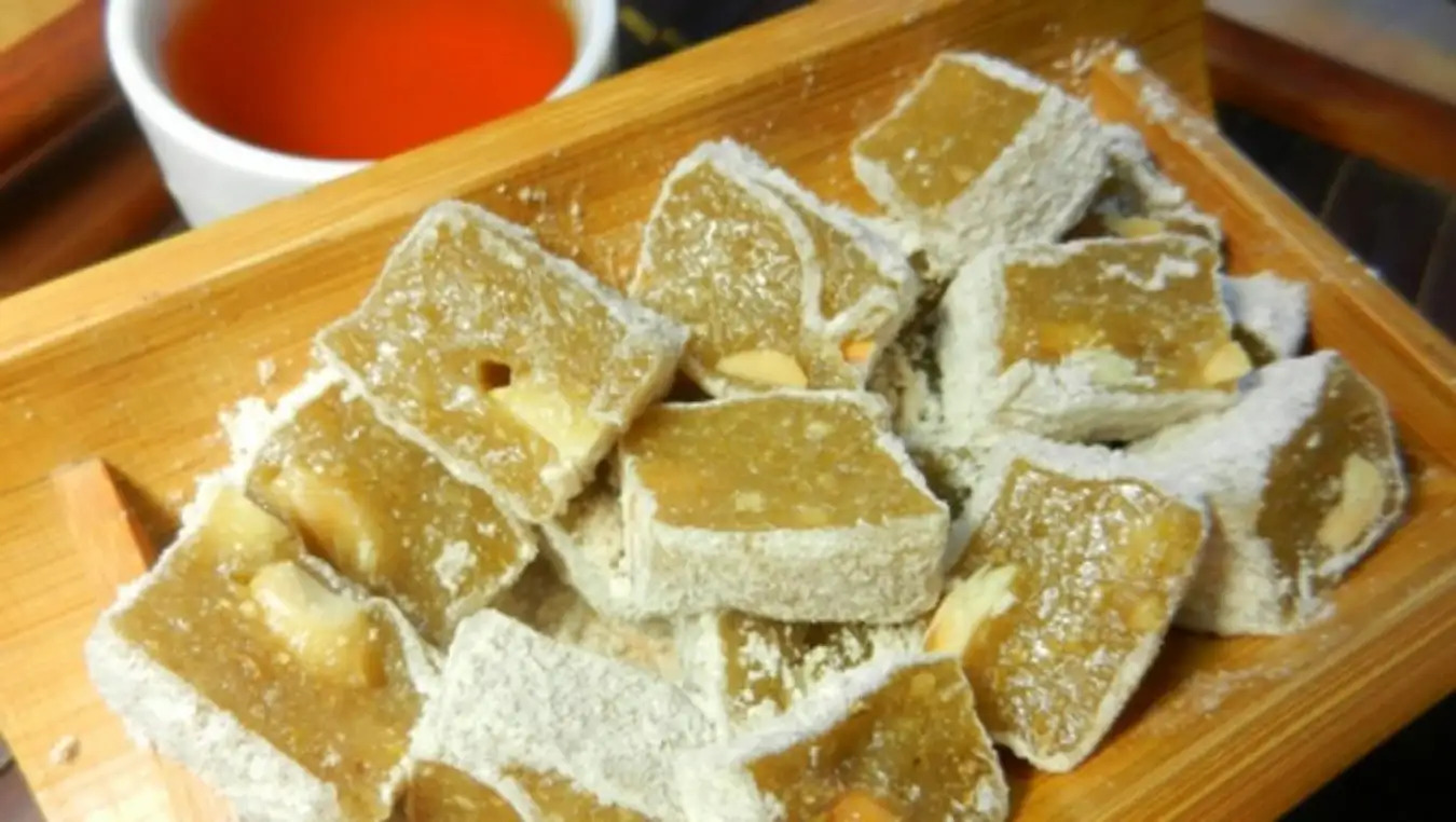 Thưởng thức chè Lam Phủ Quảng