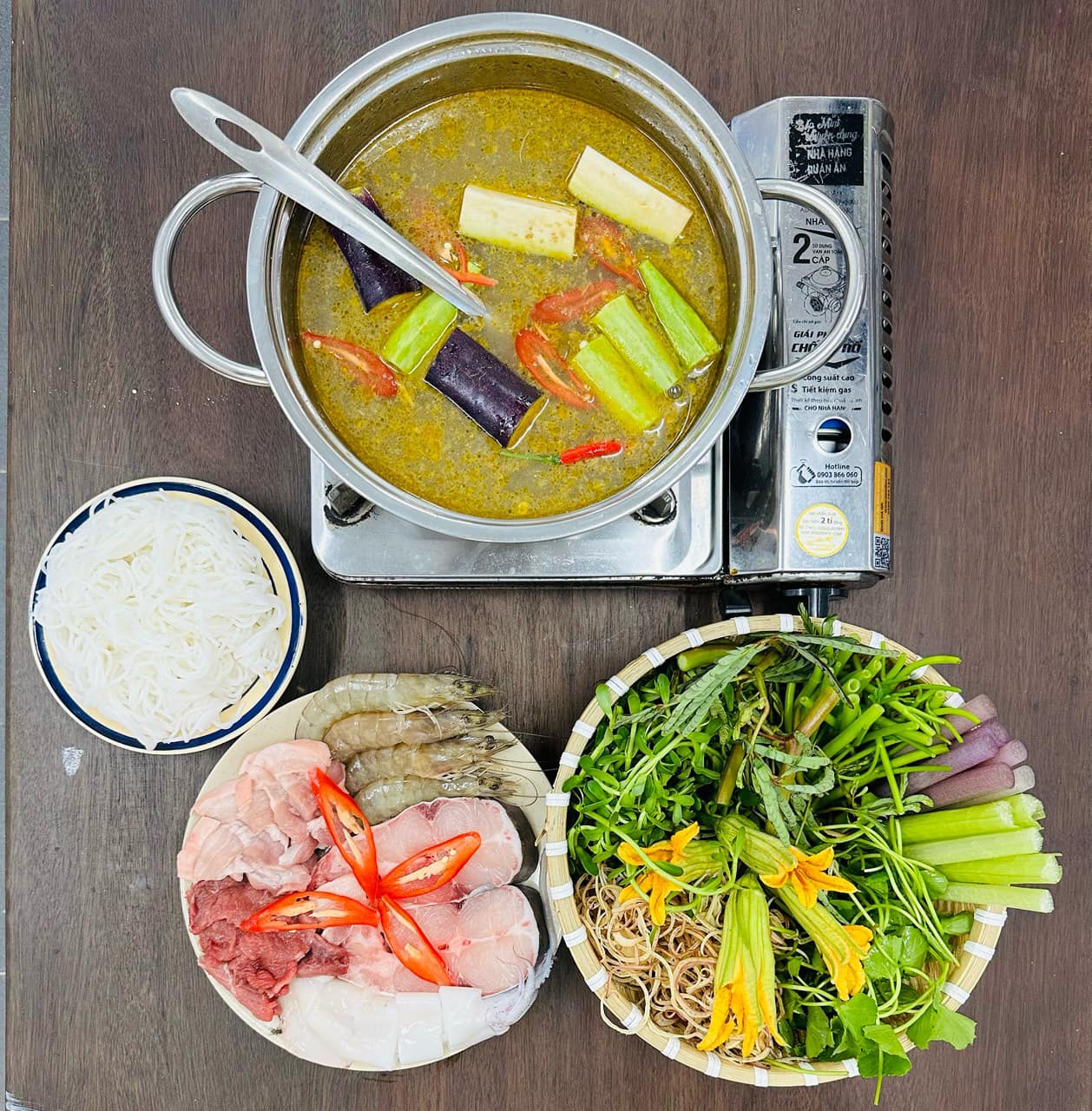 Tiệm Lẩu Trứ Danh Sài Gòn