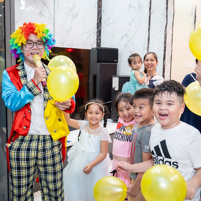 Tổ chức sinh nhật cho bé Lập danh sách các hoạt động trong bữa tiệc sinh nhật