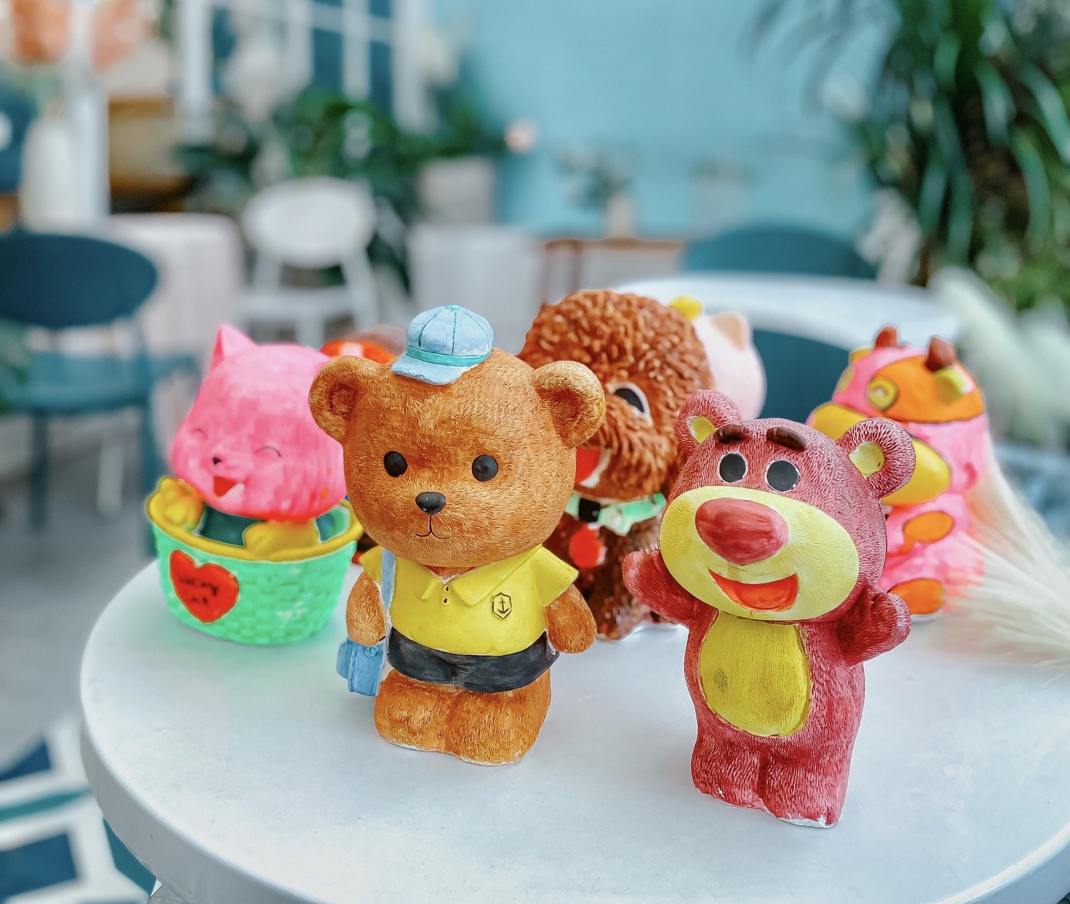 Tô tượng tại Le Ciel Cafe