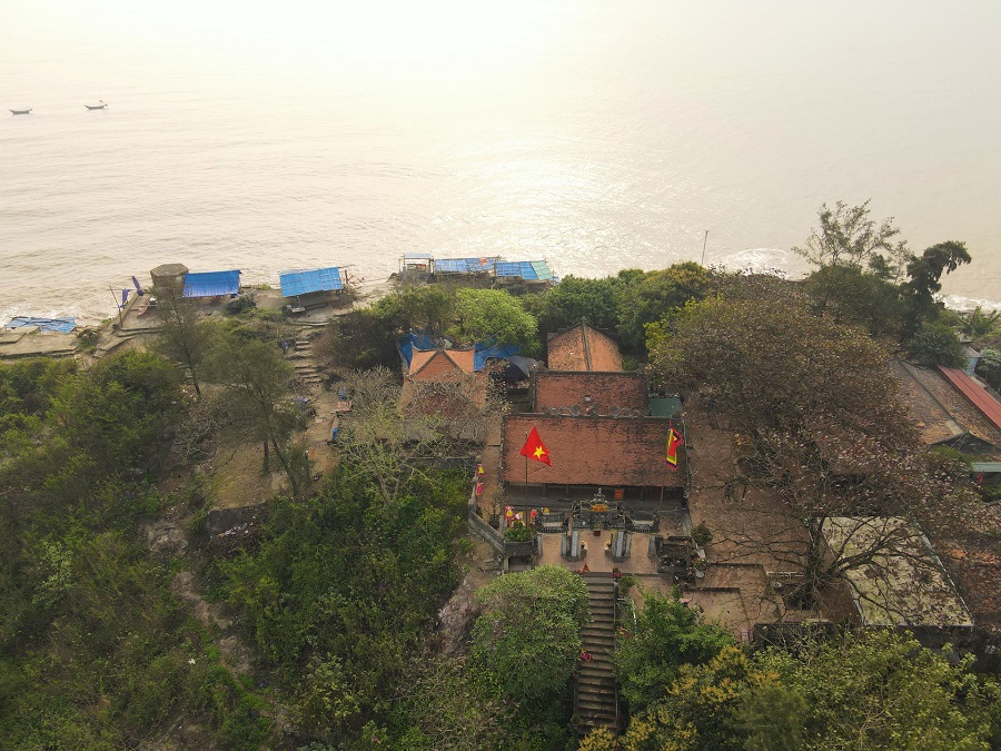 Đền Độc Cước Toàn cảnh đền Độc Cước