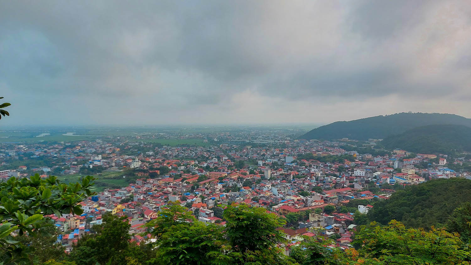 Đồi Thiên Văn Toàn cảnh thành phố từ đồi Thiên Văn
