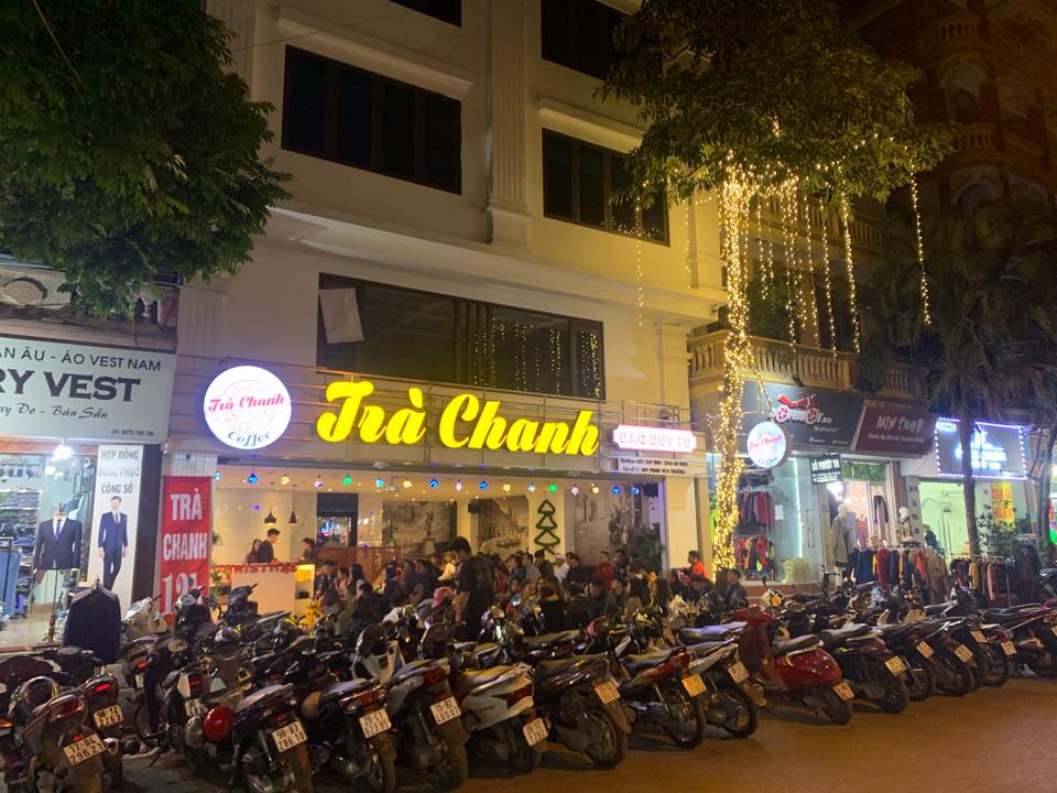 Với hương vị độc đáo và công thức đặc biệt cùng mức giá phù hợp, quán đã chiếm trọn lòng các bạn trẻ mỗi khi có dịp dạo phố