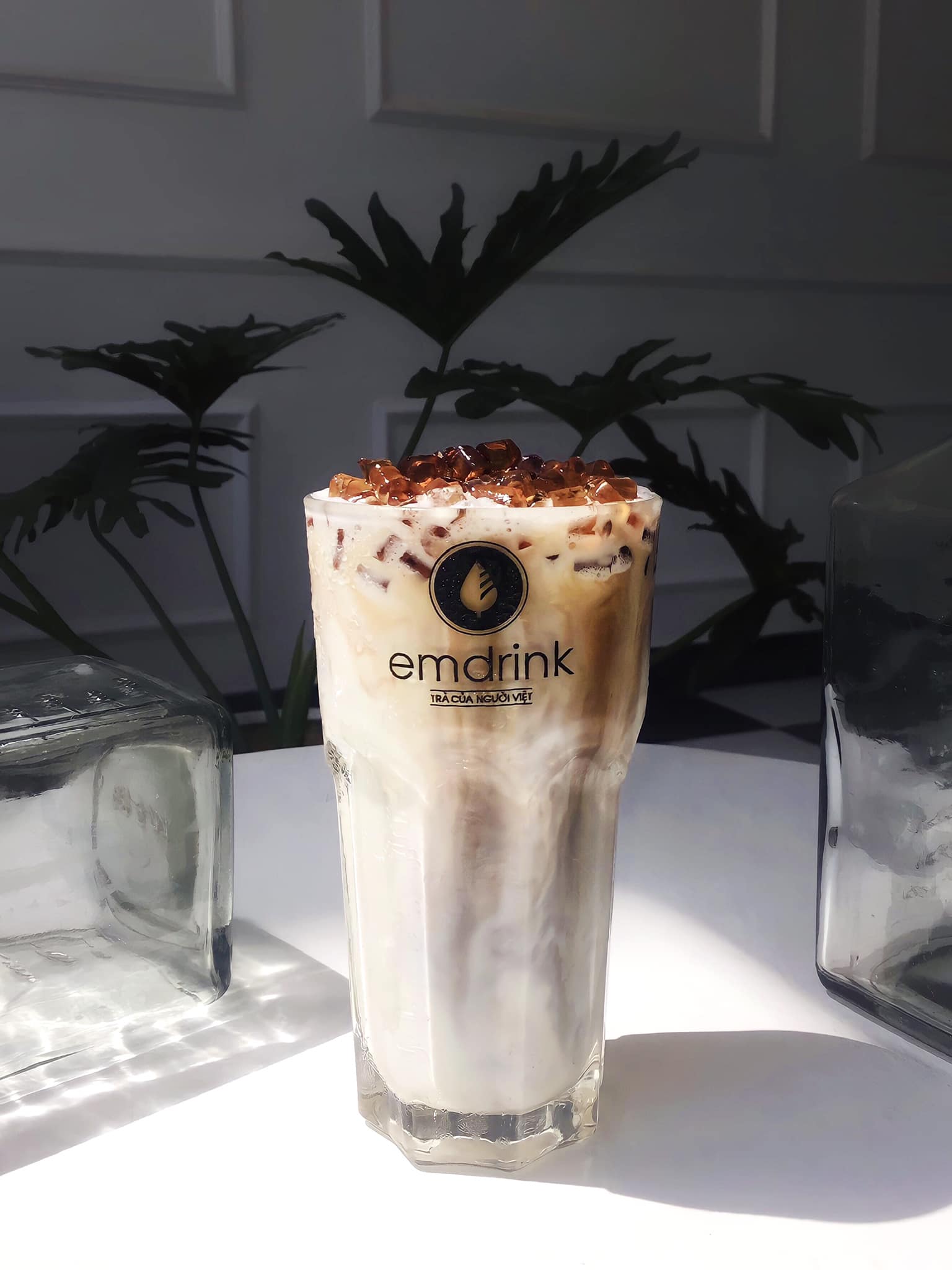 trà sữa Đà Lạt Trà sữa Đà Lạt Emdrink mang đến nhiều lựa chọn thú vị và độc đáo về hương vị và topping