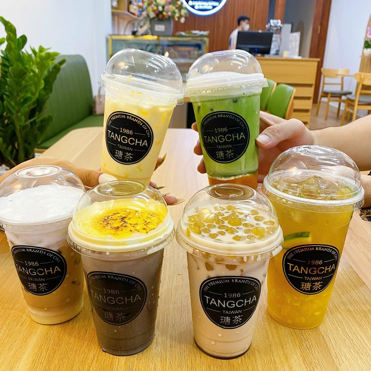 Trà sữa Hải Phòng Mê mẩn trước những ly trà sữa đa sắc màu