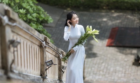 Traditional Vietnamese dresses: Guide to Ao dai & more