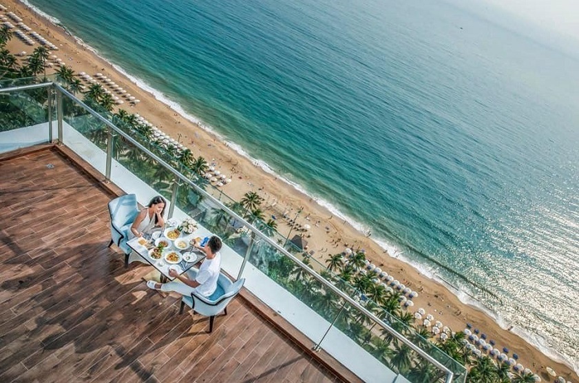 Tran Phu Bridge Vinpearl Beachfront Nha Trang - A luxury hotel in the city center