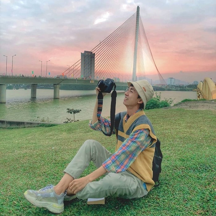 Tran Thi Ly Bridge The Bridge from a distance, with its elegant, curved design stretching across the river