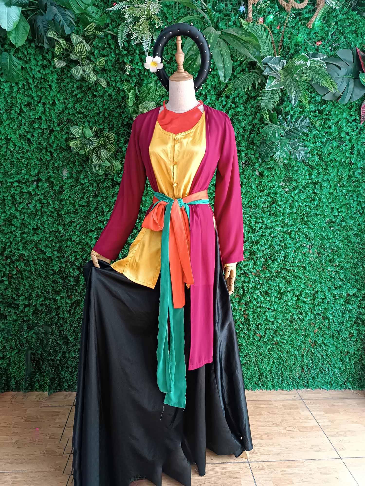 Áo tứ thân cũng là trang phục thích hợp khi vào Lăng Bác 