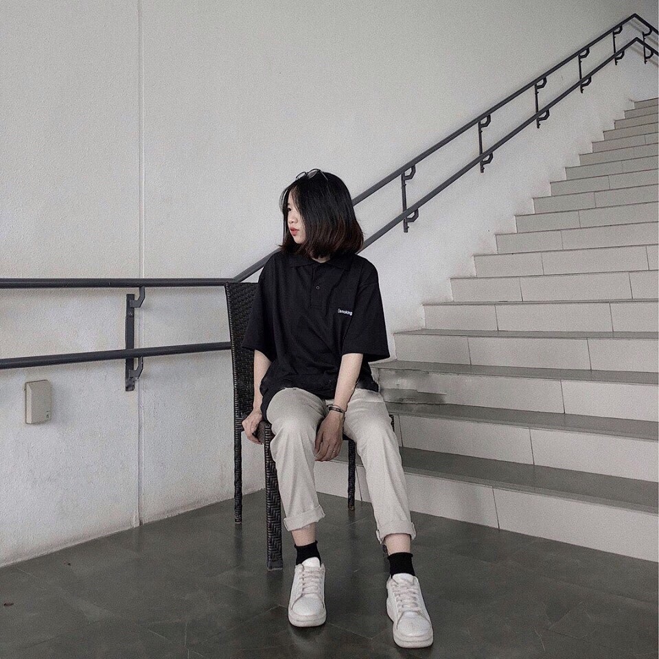 Áo thun mix quần dài cũng là trang phục lý tưởng để đi Lăng Bác 