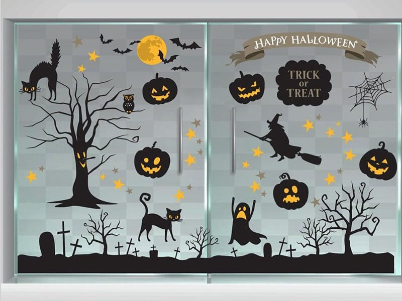 Decal với chủ đề Halloween sẽ giúp văn phòng của bạn sinh động và thu hút hơn