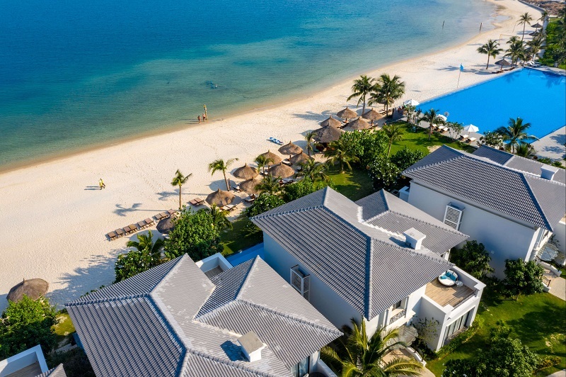 Travel to Vietnam from Canada Vinpearl Nha Trang