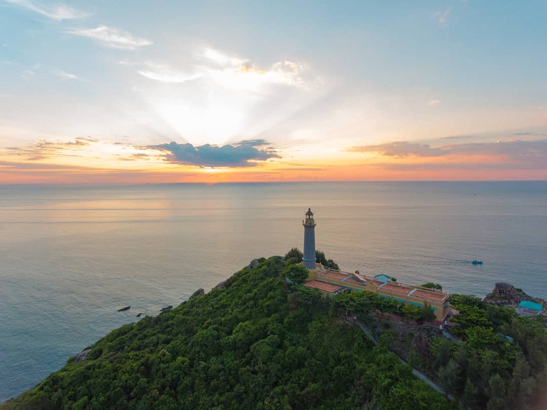 Witnessing the sunrise on the land of Phu Yen is a breathtaking experience