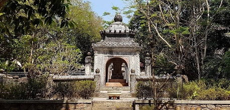 Tu Hieu Pagoda Hue: The sacred ancient pagoda for serenity seekers