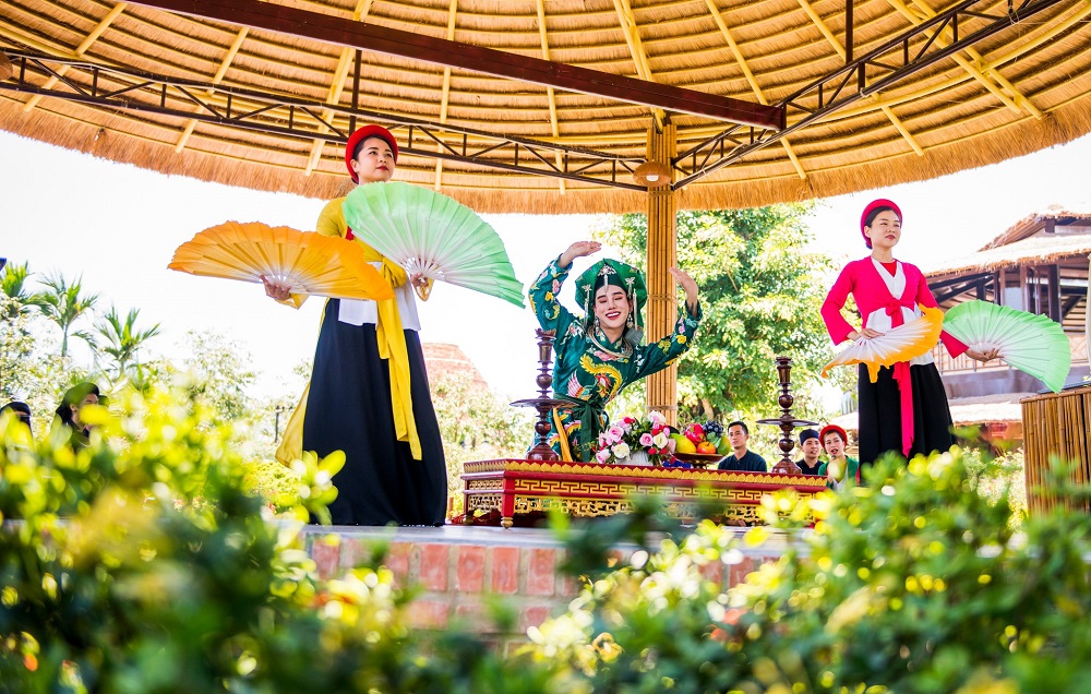 VinWonders thường xuyên tổ chức các chương trình biểu diễn