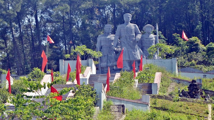 Tượng đài Phan Đình Phùng