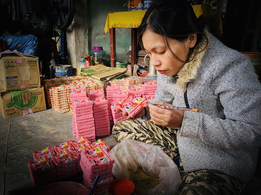 Hiện nay, làng Địa Linh là ngôi làng duy nhất còn lưu giữ món nghề nặn tượng ông Táo ở xứ Huế