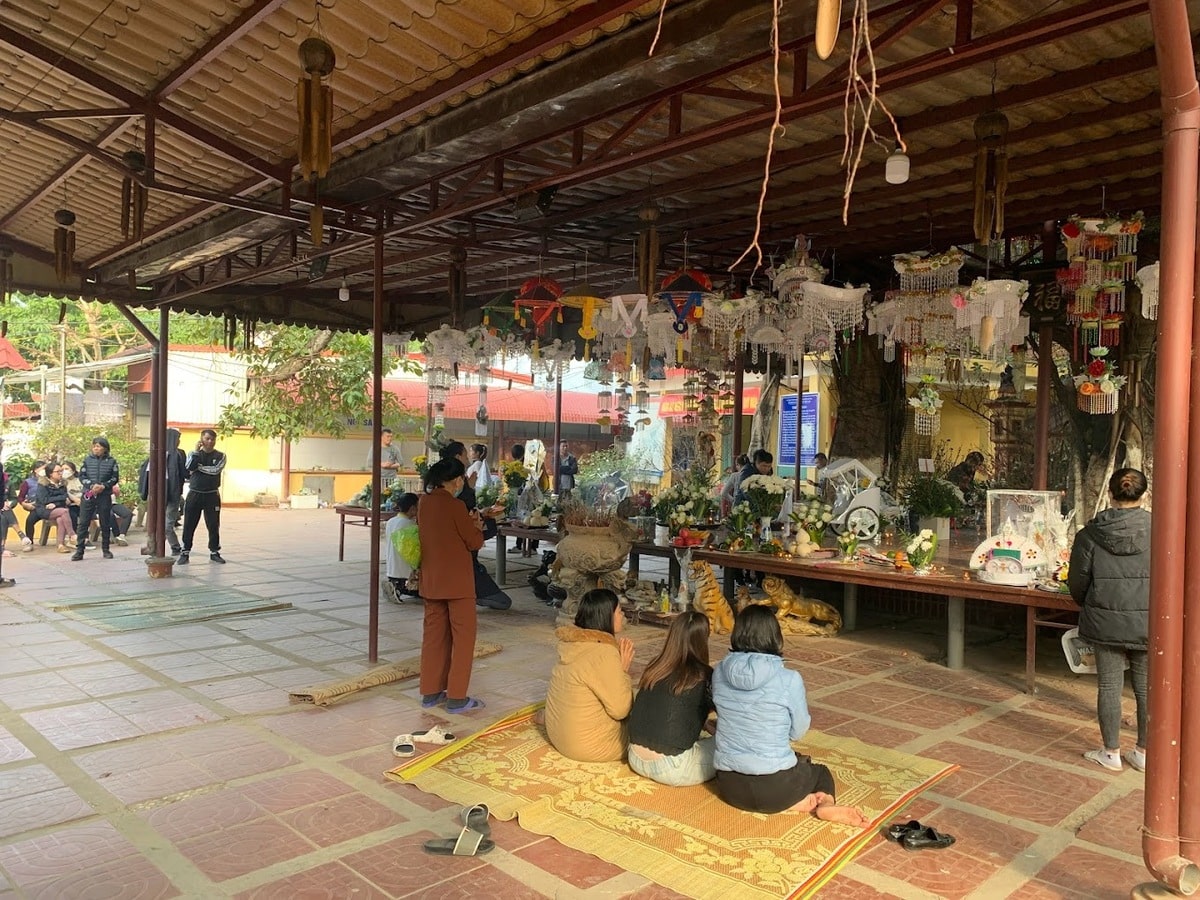 Văn khấm bà chúa Năm Phương