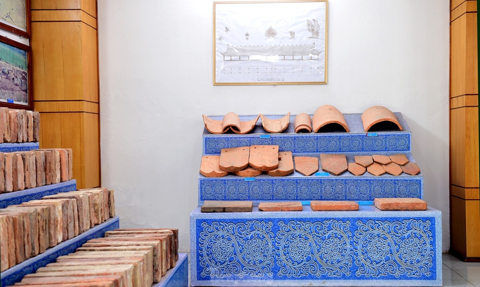 Vật liệu trang trí kiến trúc Thành nhà Hồ