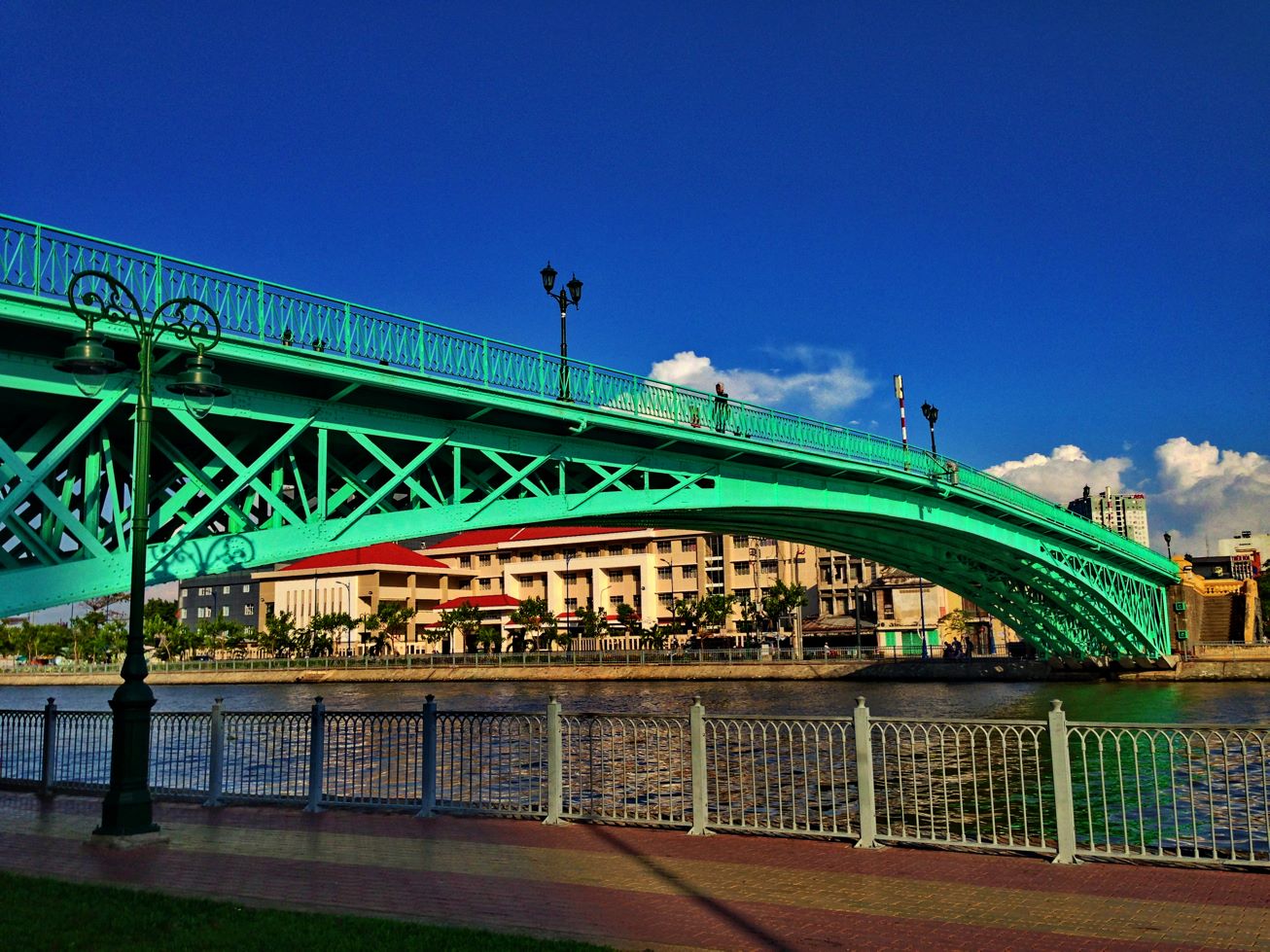 Vẻ đẹp cầu Mống Sài Gòn