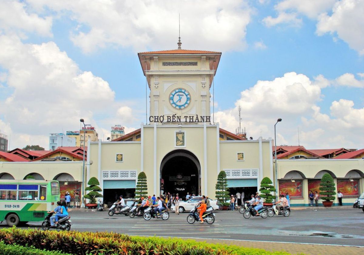 Vẻ đẹp Sài Gòn qua từng mùa