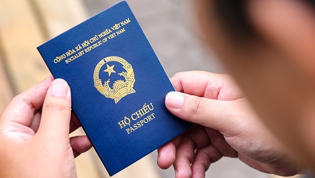 Vietnam passport photo size: Requirements and specifications to know