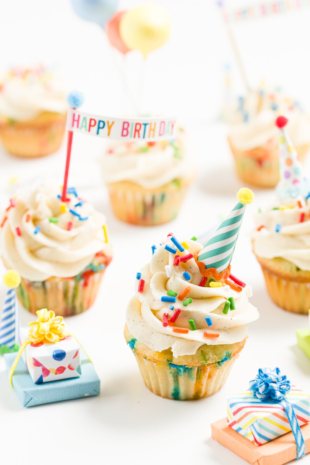 Vietnamese birthday cakes Cupcakes are delectable dessert delights with a cute look