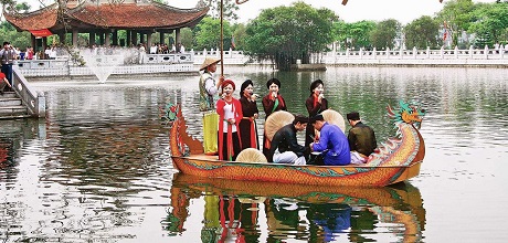 Vietnamese folk songs: Famous songs across 3 regions & their meanings