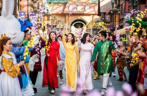 Vietnamese New Year: Date, Origin, Traditions & Insider tips for travelers