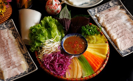 Vietnamese rice paper rolls: Guide to the BEST culinary adventure