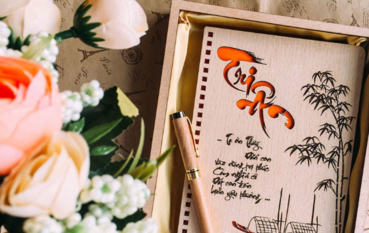 Vietnamese Teacher's Day There are many options for Vietnamese Teacher's Day gifts